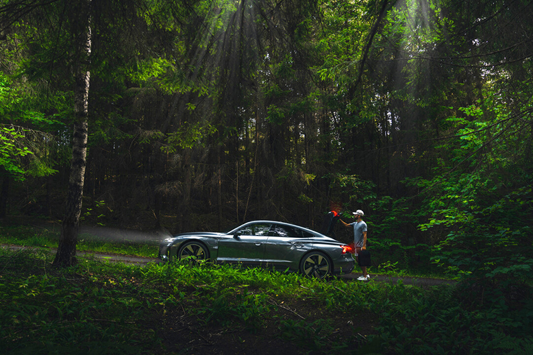 Audi e_tron GT vs rs