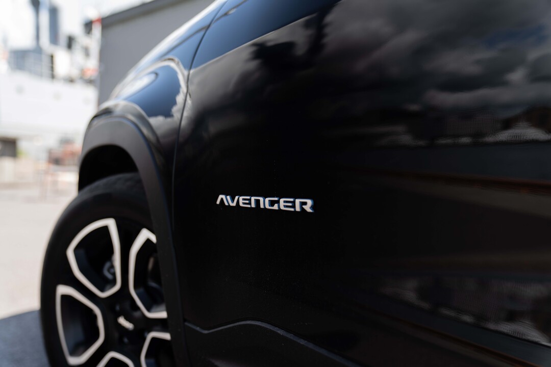 Jeep_Avenger